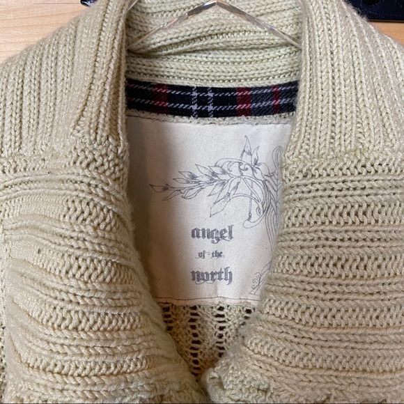 anthro angel of the north blanched & buckled cardi - Picture 5 of 8